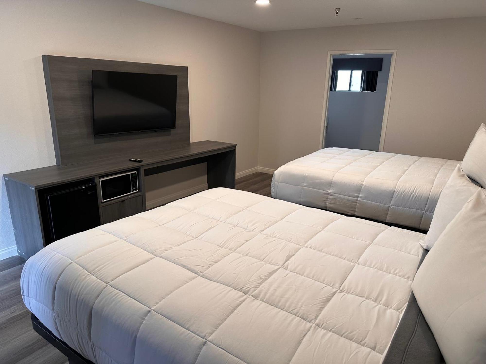 Five Star Inn เวสต์โควีนา ภายนอก รูปภาพ