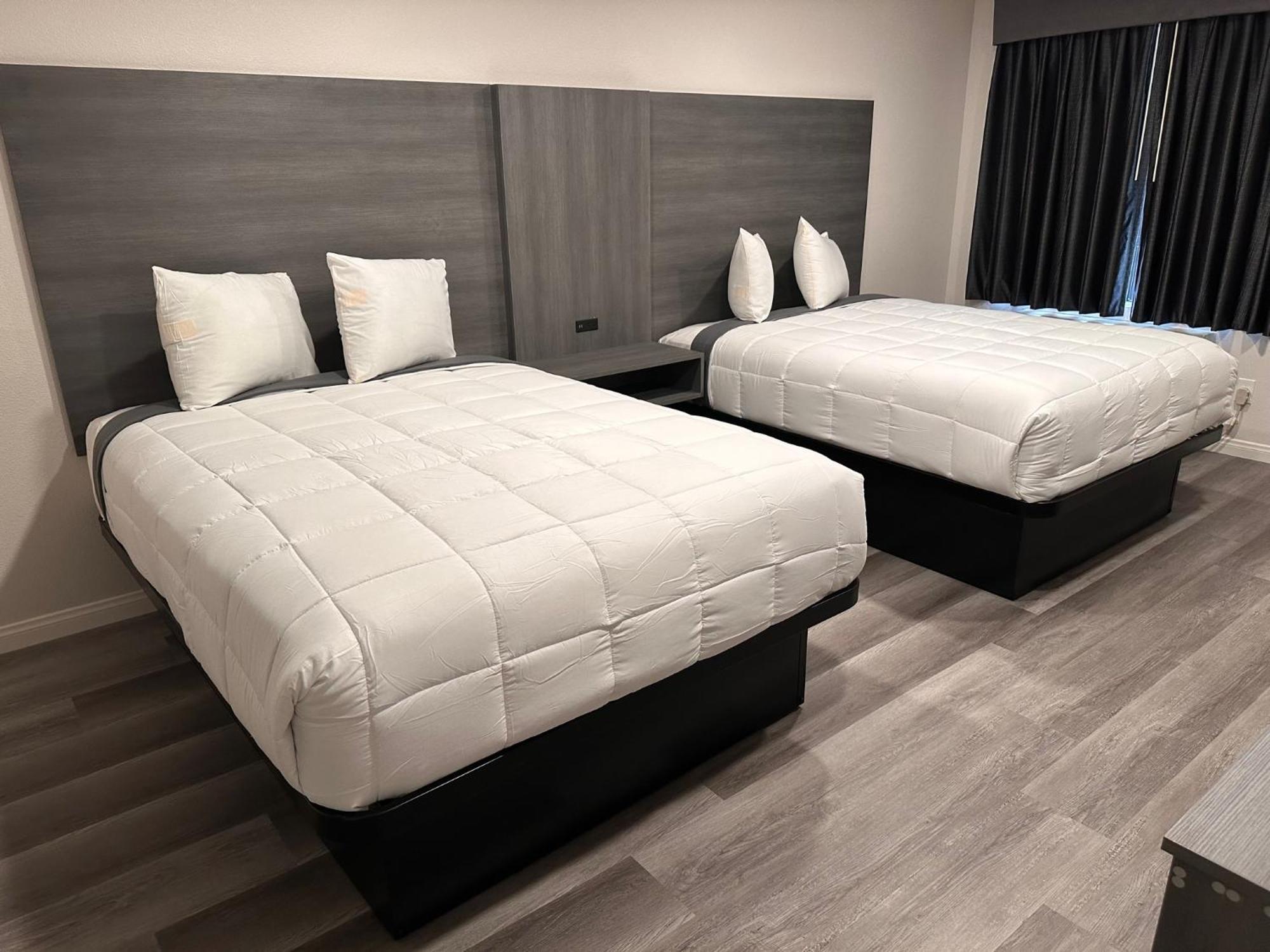 Five Star Inn เวสต์โควีนา ภายนอก รูปภาพ